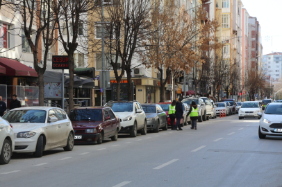 Caddelerde Parkomat Hizmeti Sona Erdi