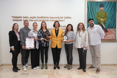 Şehir Tiyatroları Festivalden Ödülle Döndü