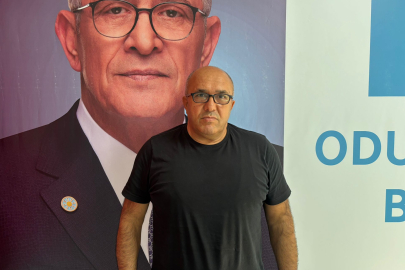 Cumhuriyet Düşmanlarınca Verilmiş Bir Görüntünün İzdüşümünü İzliyoruz