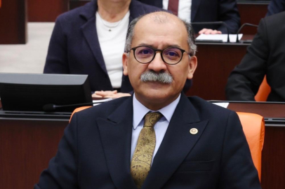 Bir Litre Benzinin Yarısı Vergi!