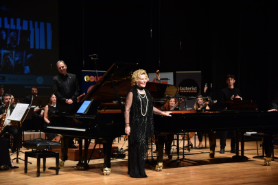 Gülsin Onay Piyano Günleri'nde Müzikseverlerle Buluştu