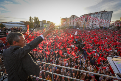 Gazi Mustafa Kemal’in Partisinden Casus, Hain Çıkmaz!