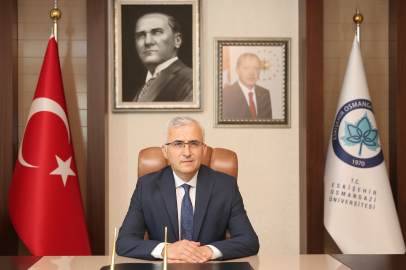 ESOGÜ Rektörü Prof. Dr. Çolak'tan Cumhuriyet Bayramı Mesajı