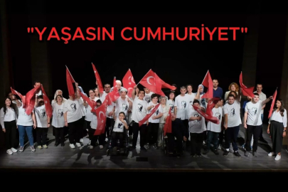 “Kamera Benimle” Projesinin İlk Filmi “Cumhuriyet”