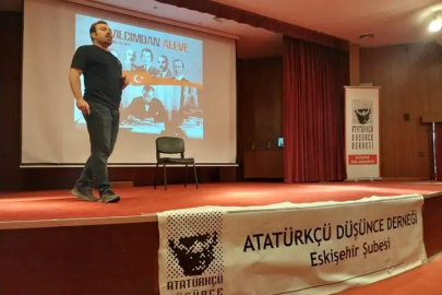 "Kıvılcımdan Aleve" İsimli Tek Kişilik Gösteri Çok Beğenildi