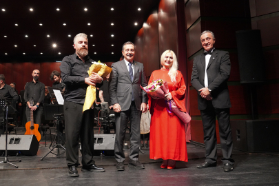 THM Korosu Öğretmenler İçin Söyledi