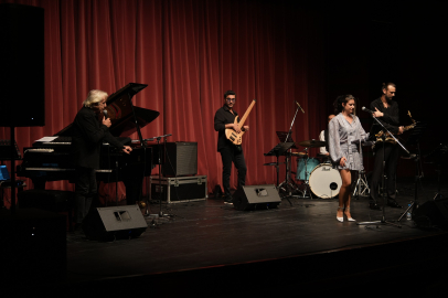 Caz ve Oda Müziği Günleri Tüm Hızıyla Sürüyor