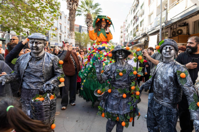25'inci Mandalina Şenliği Üreticinin Yüzünü Güldürdü