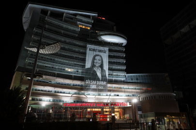 CHP Genel Merkezi'ne Gülşah Durbay'ın Fotoğrafı Asıldı