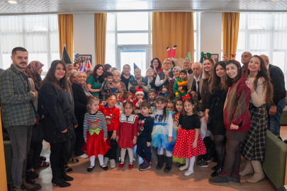 Deneyimli Vatandaşlar Yeni Yılı Miniklerle Kutladı