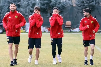 Eskişehirspor İzmir Çoruhlu Maçının Hazırlıklarına Başladı