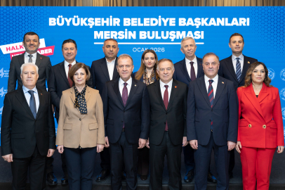 Başkan Ünlüce, Büyükşehir Belediye Başkanları Mersin Buluşmasına Katıldı