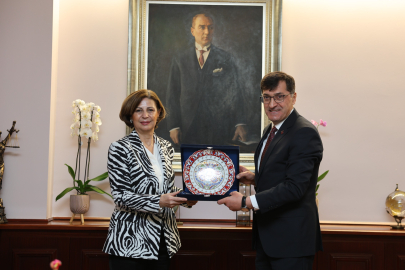 Başkan Ünlüce'ye Kütahya'dan Dostluk Ziyareti