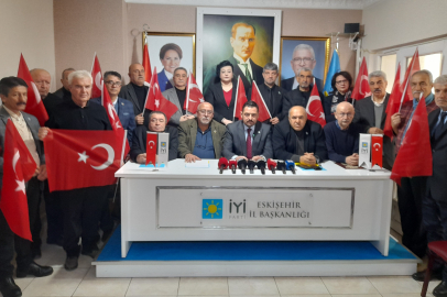 Türk Bayrağı, Bu Milletin Onuru, Birliği ve Bağımsızlığının Simgesidir