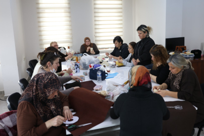 Odunpazarı’nda Kadınlar Bez Bebek Yapımını Öğreniyor