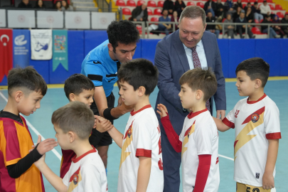 Mini Minikler Futsal Şenliği Başladı