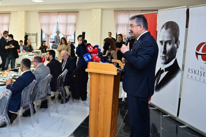 Vali Dr. Erdinç Yılmaz Basın Mensupları İle Bir Araya Geldi