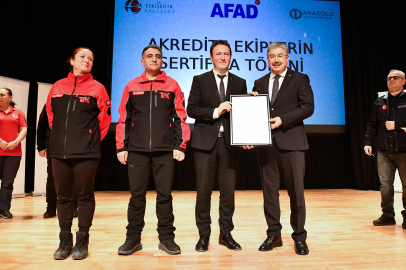 TAK Ekibine AFAD Akreditasyon Patchi Takdim Edildi