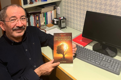 Özcan Türkmen'den Yepyeni Bir Kitap