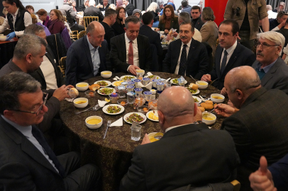 Başkan Ataç Bileciklilerle İftarda Buluştu