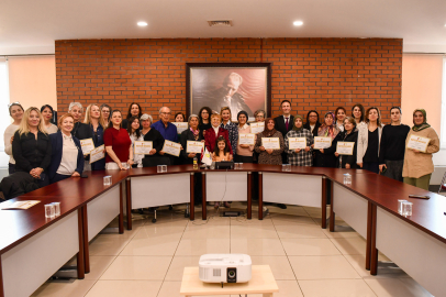 Evde Hasta Bakım Eğitimine Katılanlara Sertifikaları Verildi