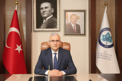 ESOGÜ Rektörü Çolak'tan Bayram Mesajı