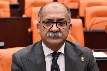 Sağlık Alanını Özelleştirip, Sağlık Yatırımı Yapacağız Demek Aldatmacadır