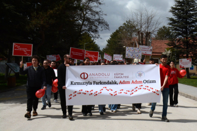 Anadolu Üniversitesi'nde Otizm İçin "Kırmızı" Adımlar