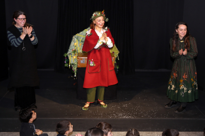 "Rüzgârda Savrulan Yapraklar" İlk Gösterimini Gerçekleştirdi