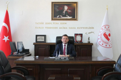 Günyüzü Kaymakamı Muhammed Raşit Kurt Trafik Kazası Geçirdi