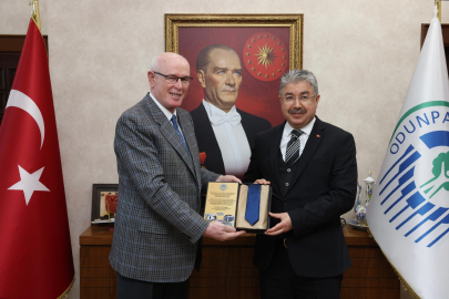 Vali Yılmaz’dan Başkan Kurt’a Ziyaret