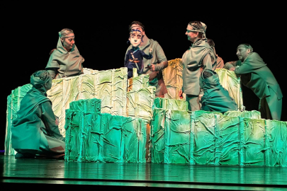 ''Sihirli Flüt'' İstanbullu Miniklerle Buluştu