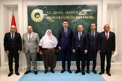 AK Parti Eskişehir Heyetinden Bakan Kurum’a Çıkarma