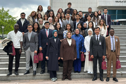 Prof. Dr. Ayşen Gürcan Akademi Anadolu Öğrencilerini Ağırladı