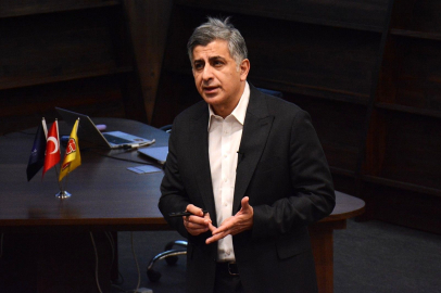 ETİ Global CEO’su Ercan Öz Öğrencileriyle Bir Araya Geldi