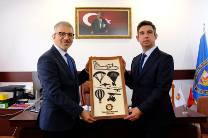 THK Başkanı Prof. Dr. Akın Ünal'dan Eskişehir Şube Yönetimiyle Buluştu