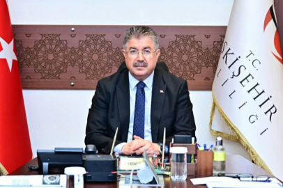 Vali Dr. Erdinç Yılmaz: "Türkçemiz Bağımsızlığımızın Kalesidir"