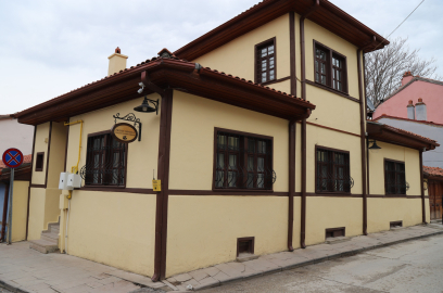 Zeliha Tabanca Gençlik Danışma Merkezi'nden Gençlere Özel Atölyeler