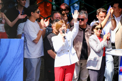 Başkan Ünlüce, Gençlerle Bayram Coşkusunu Paylaştı