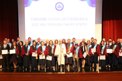 ESOGÜ 2025 Yılı Ödülleri Sahiplerini Buldu