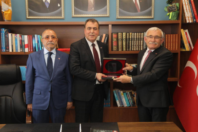 MHP Odunpazarı’nda Devir Teslim: Mustafa Ünal Görevi Devraldı!