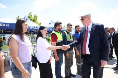 Başkan Kurt, Belediye Çalışanları İle Bayramlaştı