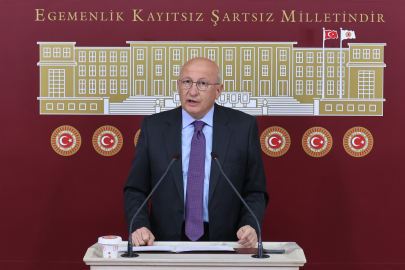 Çakırözer: "Hukuksuzca Zindanda Tutulan Gazeteciler Derhal Özgür Kalmalı"