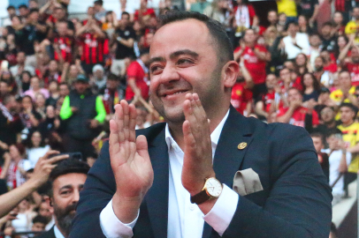 Eskişehirspor Başkanı Ulaş Entok: "Tek Yürek Olma Vakti"