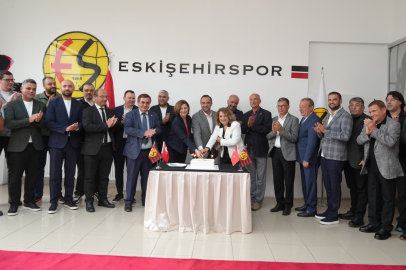 Başkan Ünlüce’den Eskişehirspor’a Anlamlı Ziyaret