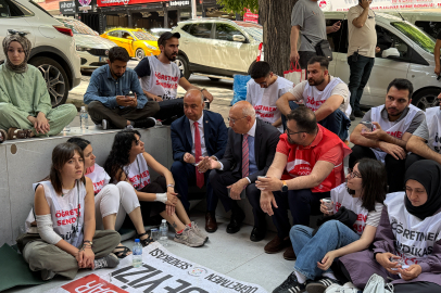 Çakırözer: ''Öğretmenleri Susturmak Yerine Sorunlarını Çözün!''