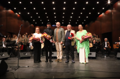 ESMEK Korosu’ndan Sezon Finalinde Unutulmaz Gece