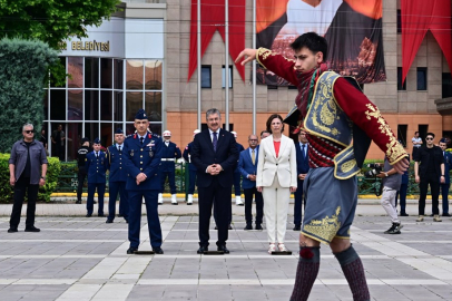 Atatürk’ün Eskişehir’e İlk Gelişinin 106. Yıl Dönümü Coşkuyla Kutlandı
