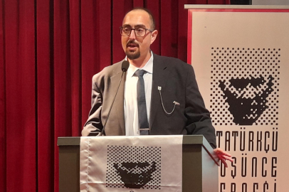 ADD Eskişehir Şube Başkanı Avci: "Cumhuriyet Pazarlık Konusu Yapılamaz!"
