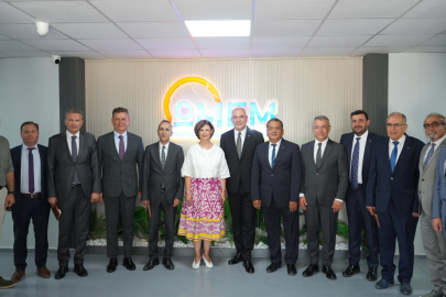 Başkan Ünlüce’den “her Fabrika Bir Okul” Projesine Ziyaret